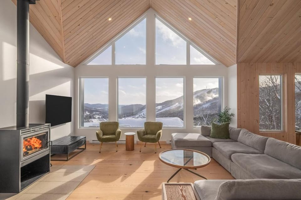 32 Chemin Blanc Chalet in Quebec