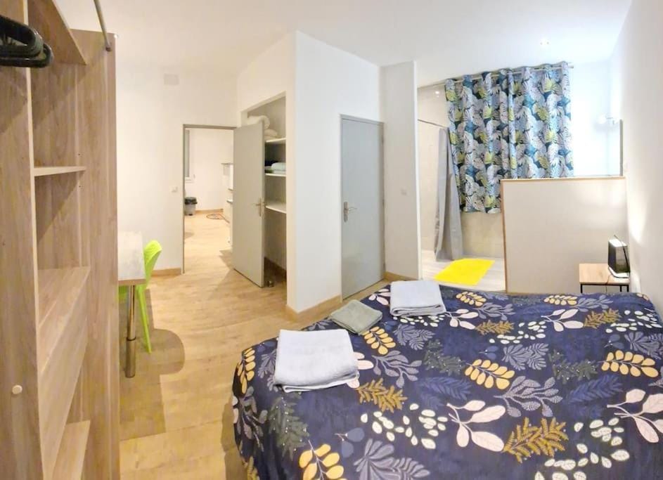 Bed, Photo of the whole room, Bedroom, towels, wardrobe