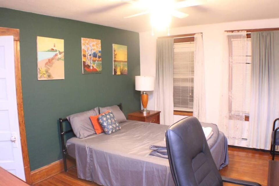 South End Serenity 3 Apartment in Hartford