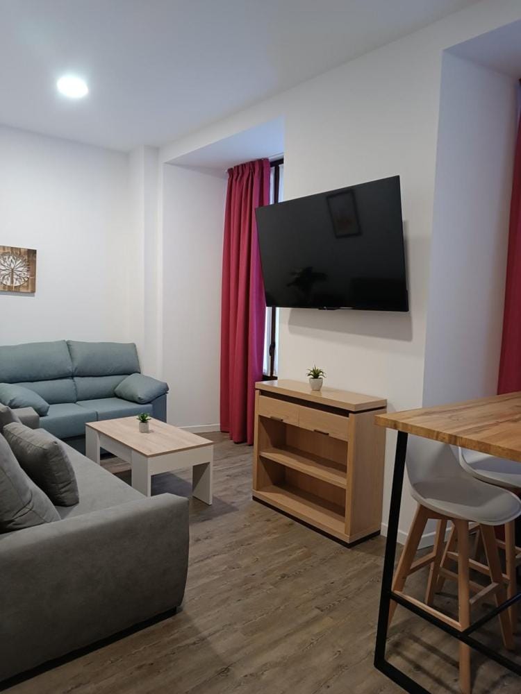 Apartamentos turisticos Avila Puerta de San Vicente 0-2 Apartment in Ávila‎