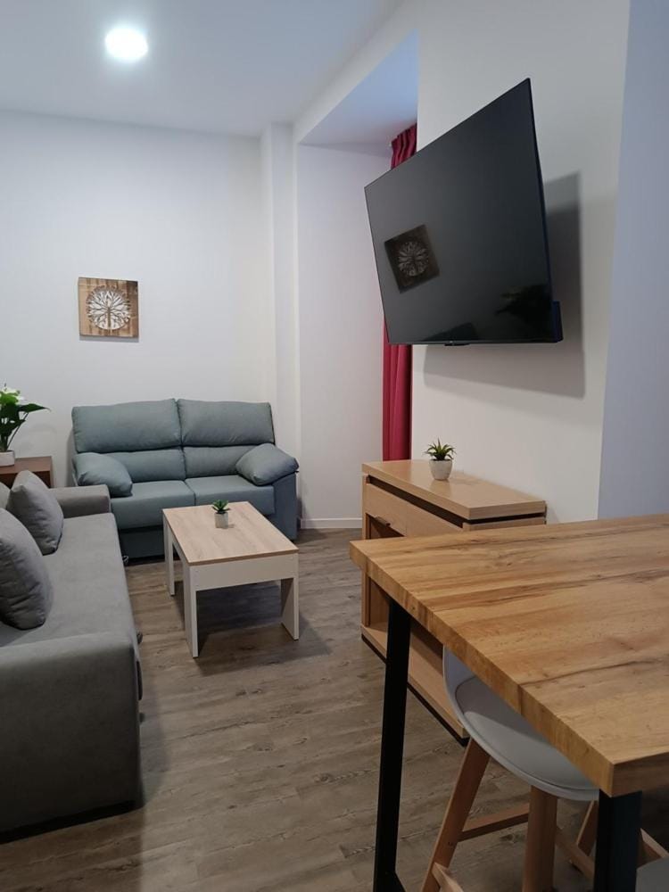 Apartamentos turisticos Avila Puerta de San Vicente 0-2 Apartment in Ávila‎