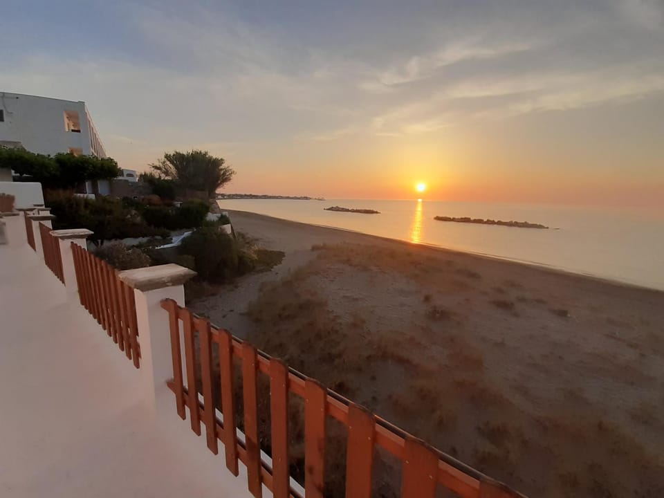 Nearby landmark, Day, Natural landscape, Beach, Sea view, Sunrise, Sunset