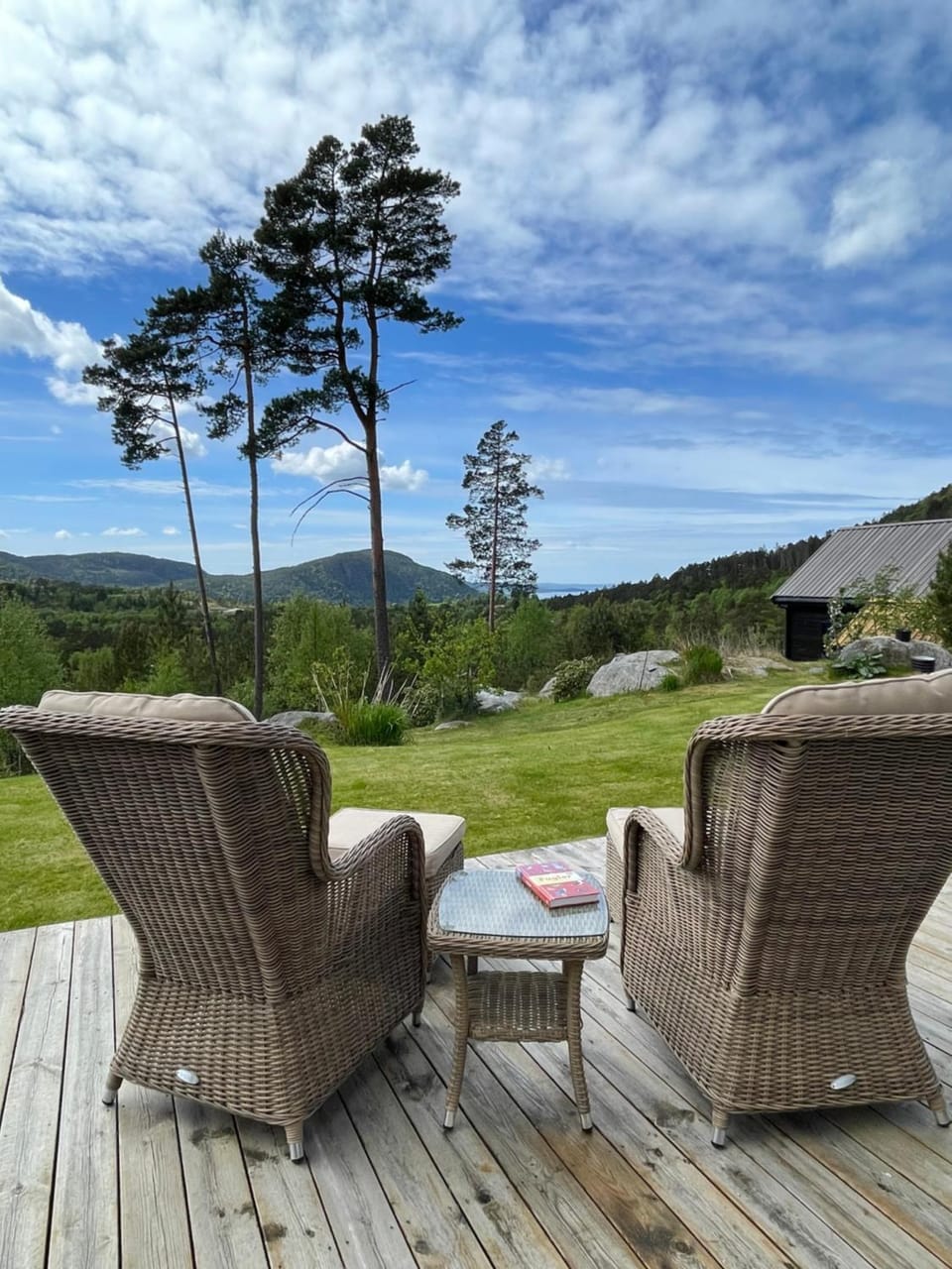 Seating area, Mountain view
