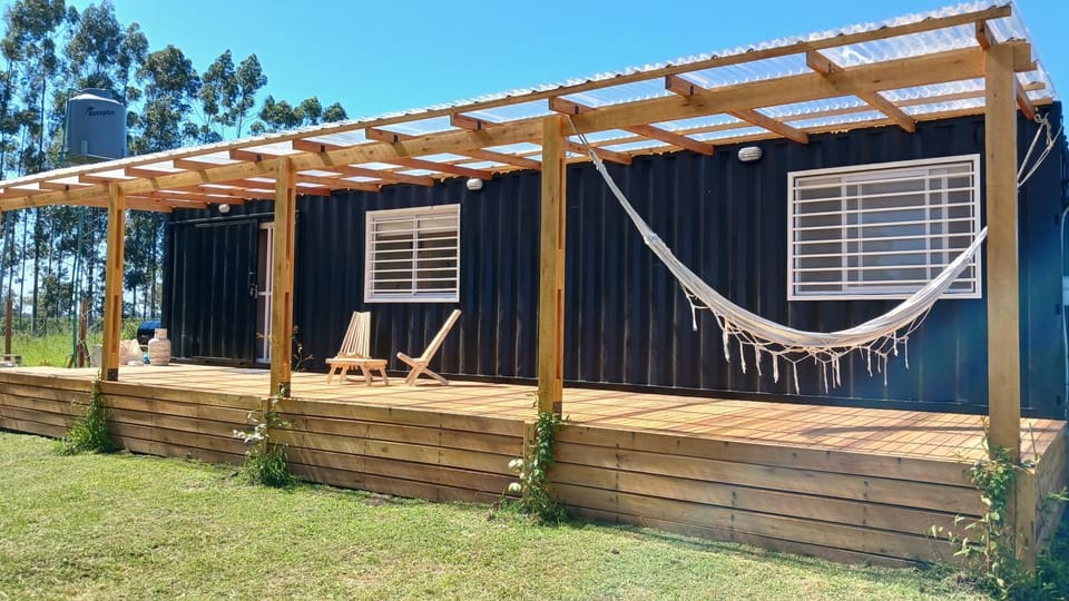 BlackHouse House in Entre Ríos Province, Argentina