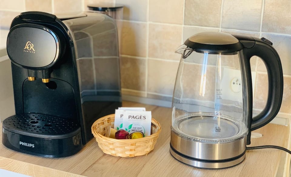 Coffee/tea facilities