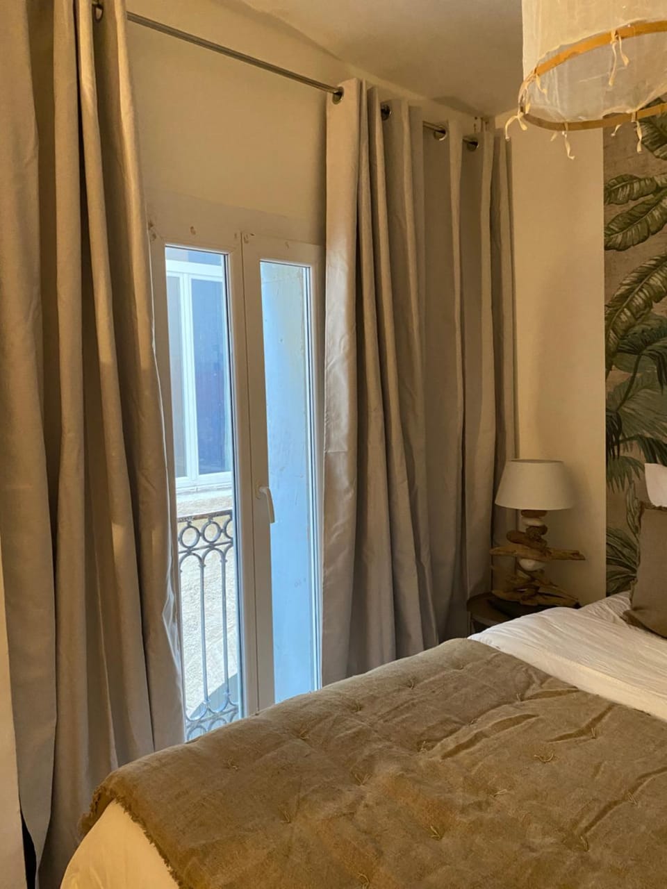Bed, City view