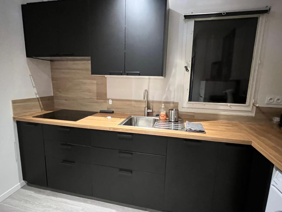 Kitchen or kitchenette, stove