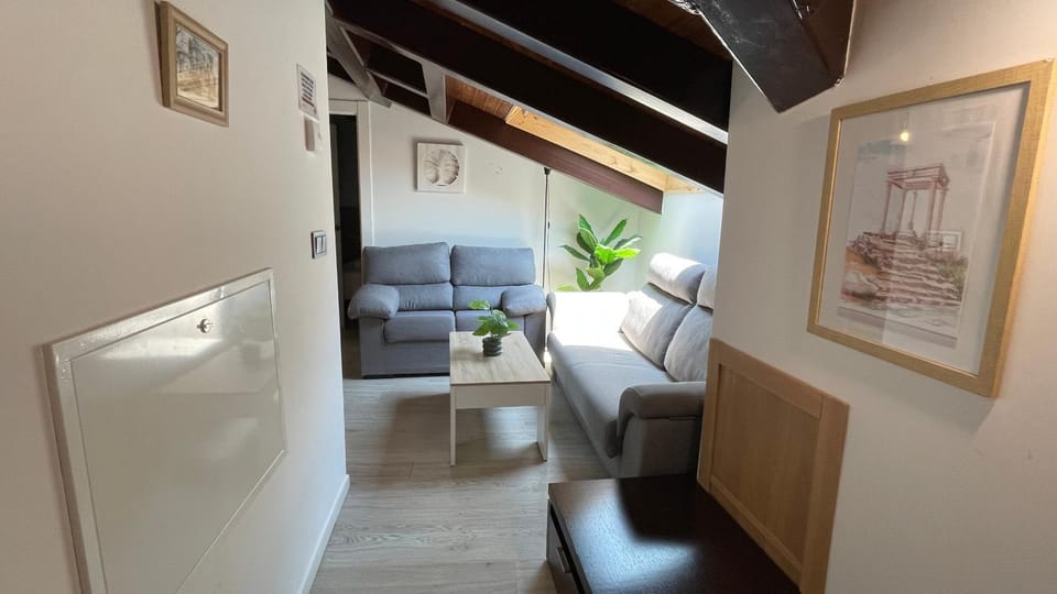 Apartamentos turisticos Ávila Puerta de la Santa 2-1 Apartment in Ávila‎