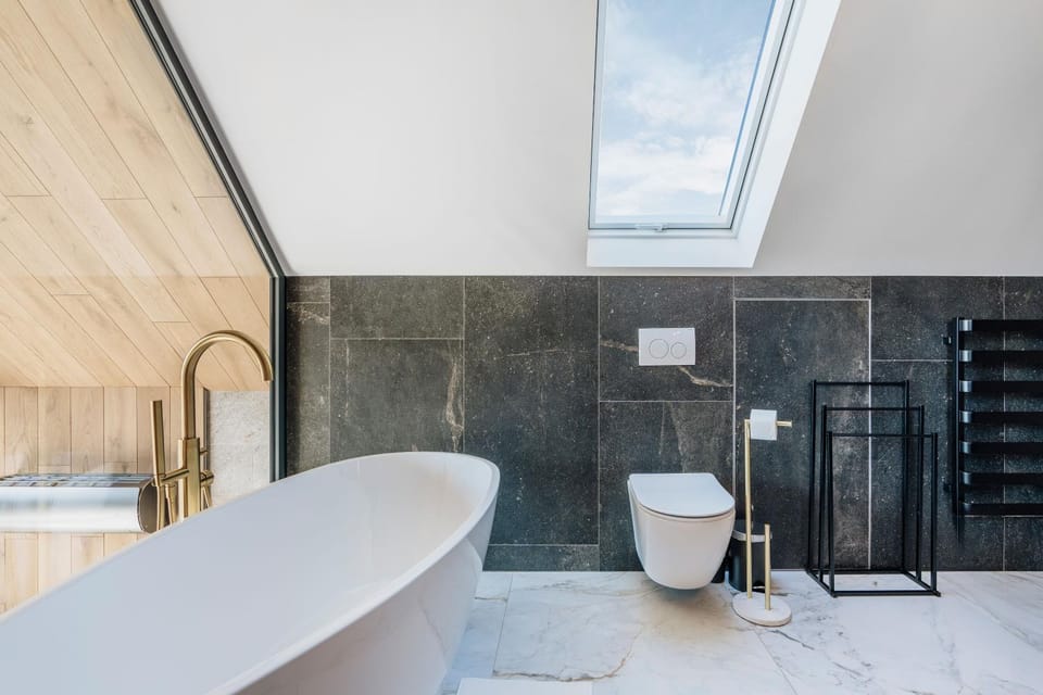 Shower, Toilet, Bathroom, Bath, towels