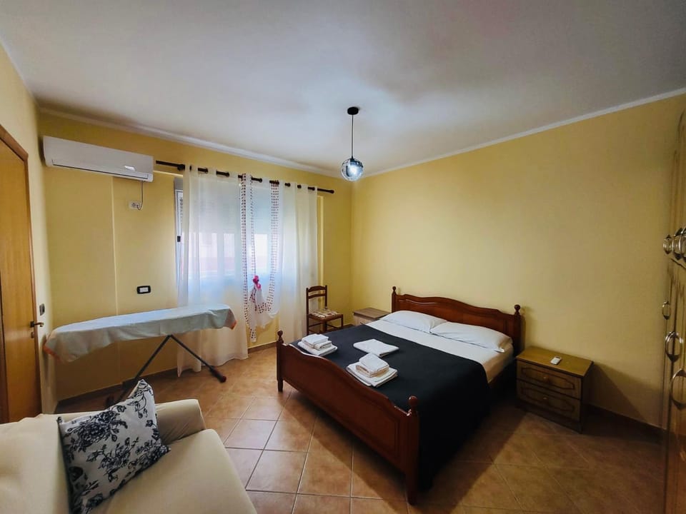 Bed, Bathroom, Bedroom