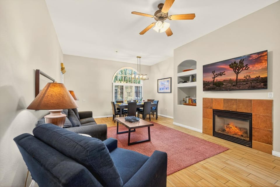 LV101 Downstairs 1 Bedroom Legacy Villas Retreat Apartment in Indian Wells