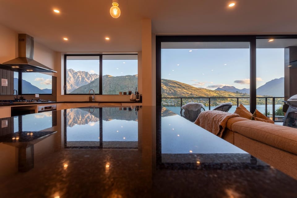 Mountain view, kitchen