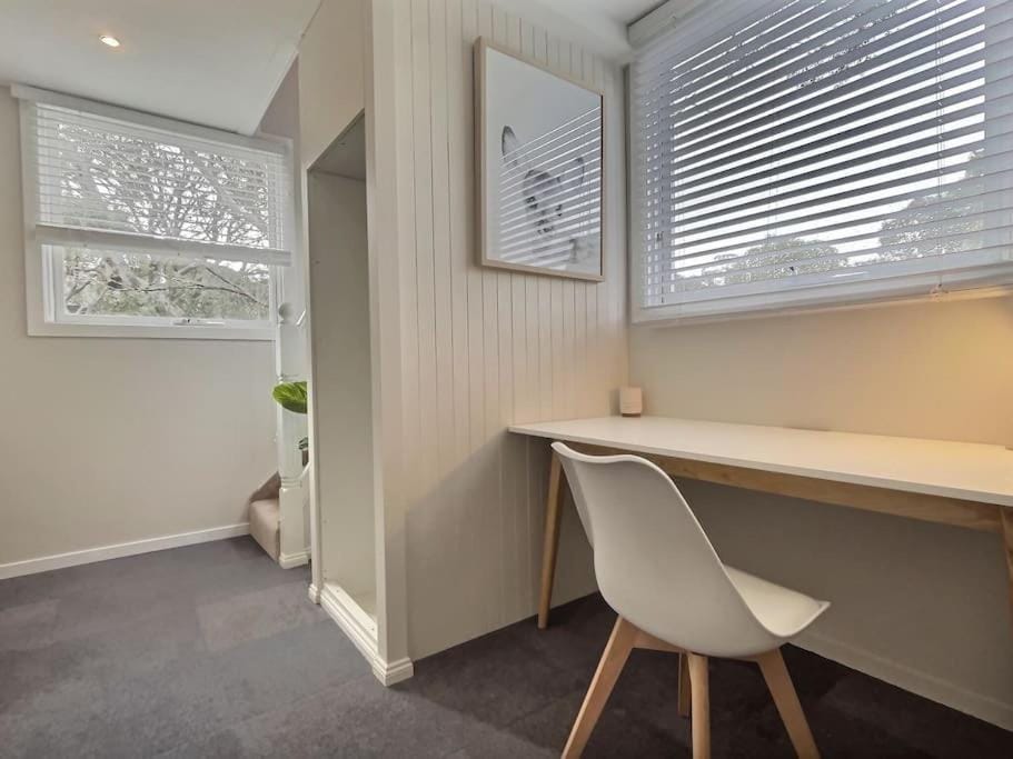 Vaucluse Chalet, alpine-getaways Chalet in Dinner Plain