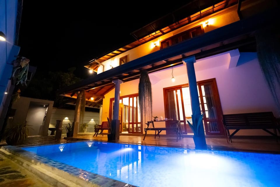 Property building, Swimming pool