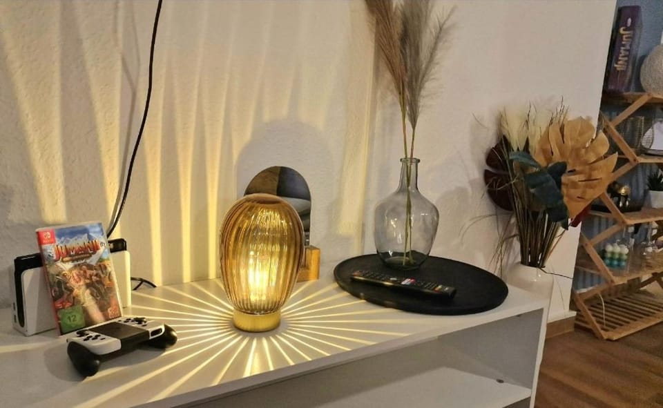 TV and multimedia, Living room, Decorative detail