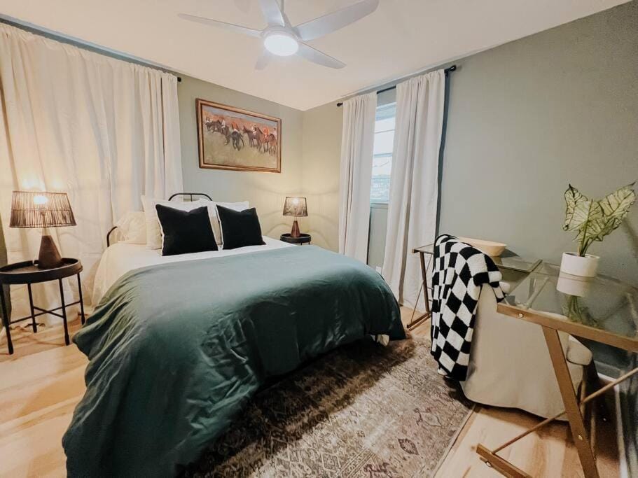 Bed, Bedroom