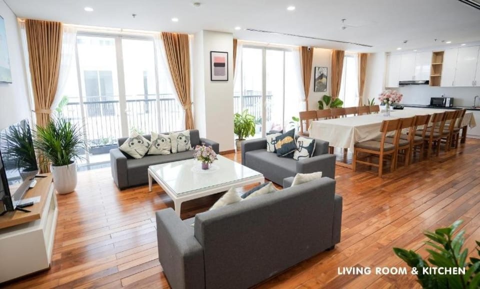 Modern & Charming Penthouse 5BRs in Da Nang Center Apartment in Da Nang