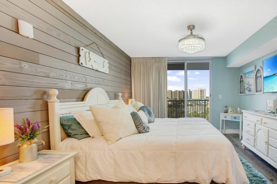 Pelican Beach Paradise! Apartment in Destin