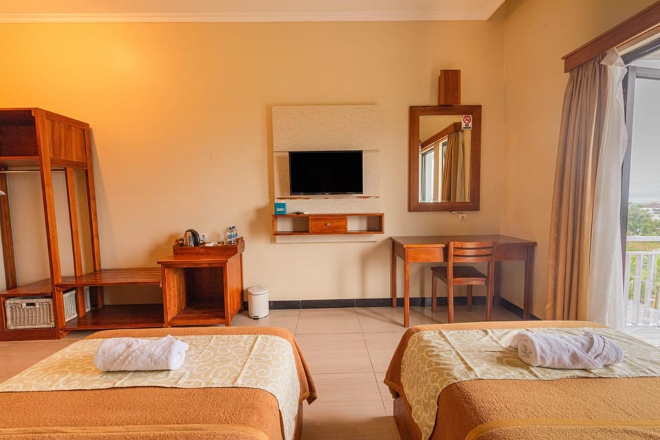 Bed, TV and multimedia, Photo of the whole room, Bedroom, hair dresser