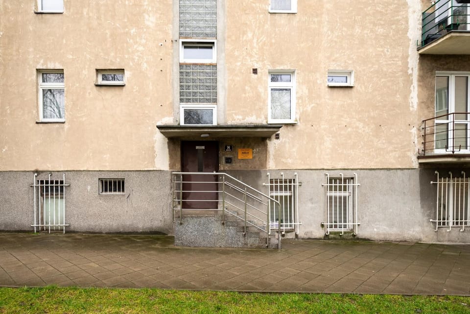 Property building, Facade/entrance
