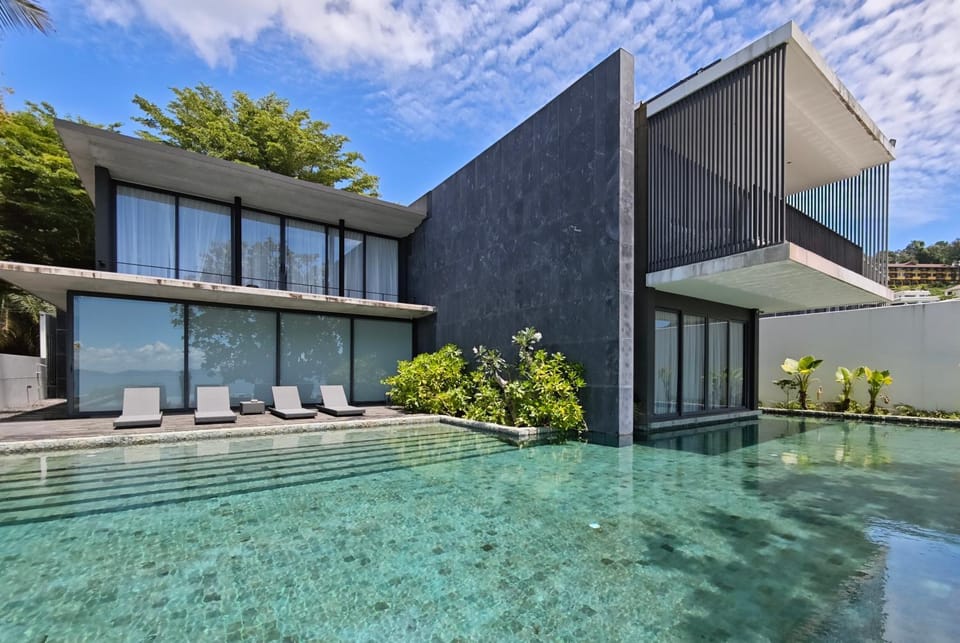 Pool view, Pool view, Swimming pool, Swimming pool, sunbed, sunbed