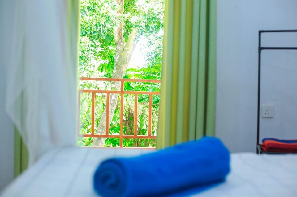 Bed, Garden, View (from property/room), Balcony/Terrace, Bedroom, towels