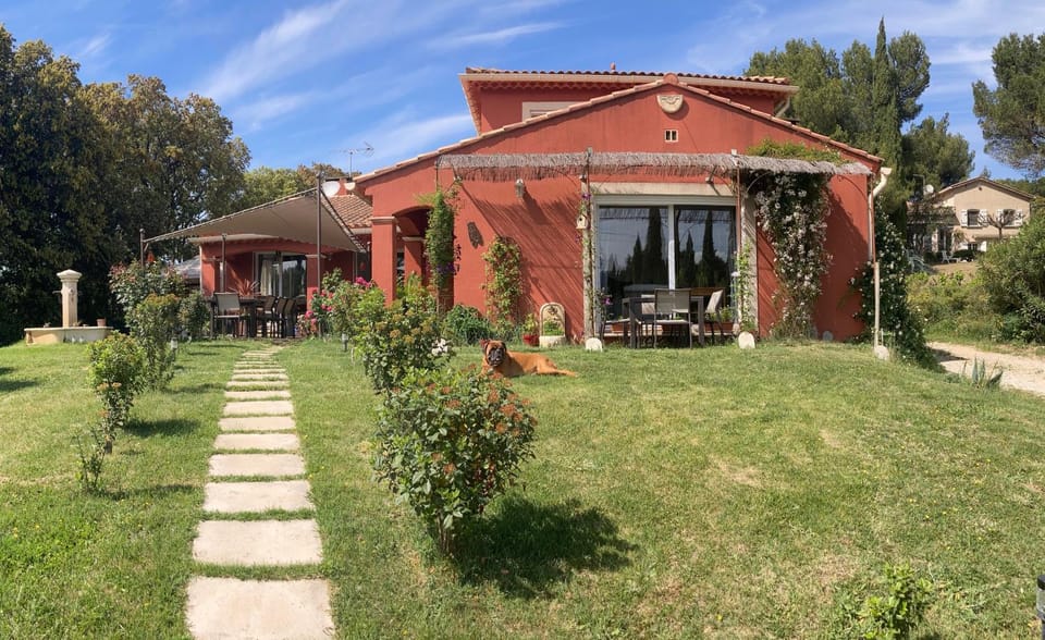 Property building, Spring, Day, Natural landscape, Garden, Garden view