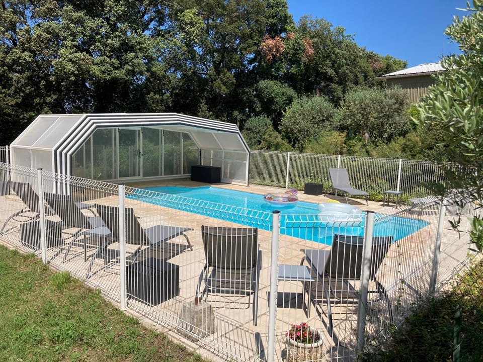 Spring, Day, Garden, Pool view, Swimming pool, sunbed