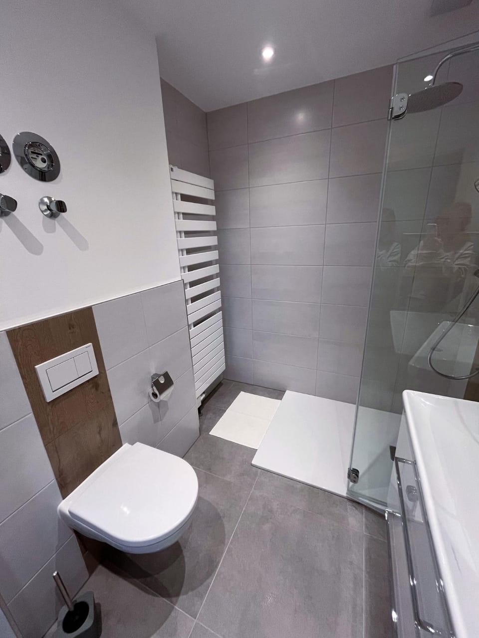 Shower, Toilet, Bathroom