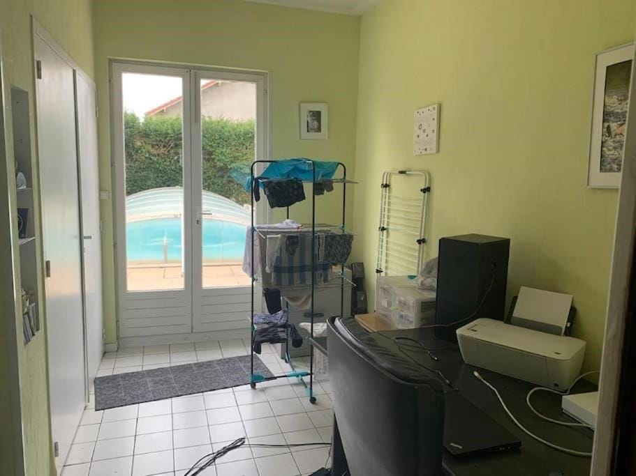 Villa de 3 chambres avec piscine chauffée Villa in Auvergne-Rhône-Alpes
