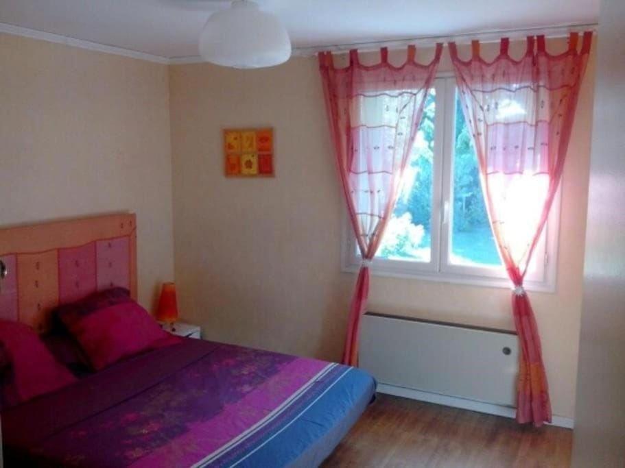 Villa de 3 chambres avec piscine chauffée Villa in Auvergne-Rhône-Alpes