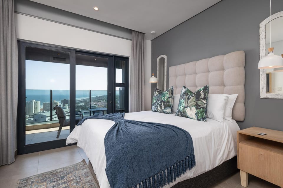 Bed, Bedroom, Sea view