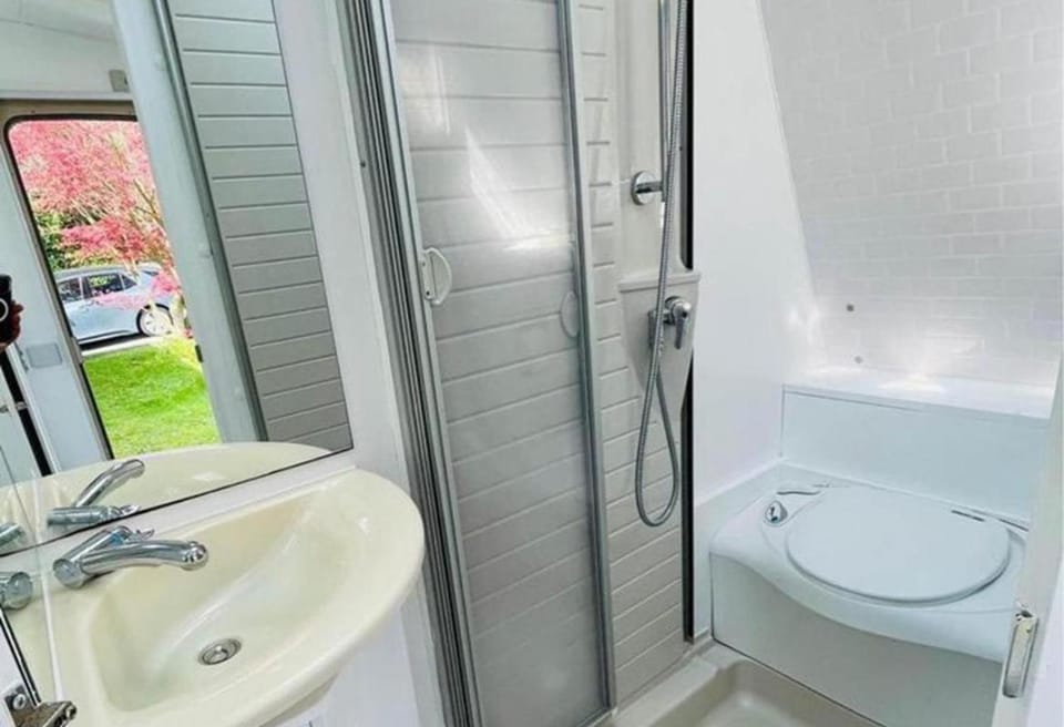 Jeanne La Caravane Bed and Breakfast in Flanders