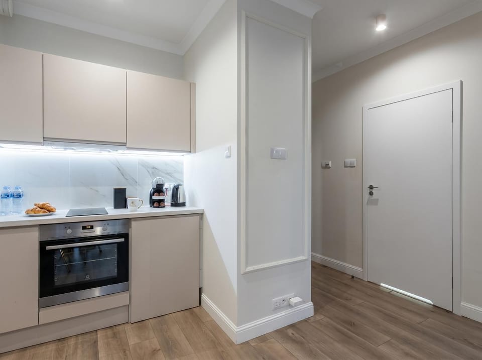 Coffee/tea facilities, Kitchen or kitchenette, minibar, oven, pet friendly, stove, toaster