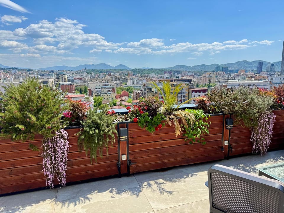 Central Tirana Premium Penthouse "SuperAttico", Free Parking Apartment in Tirana