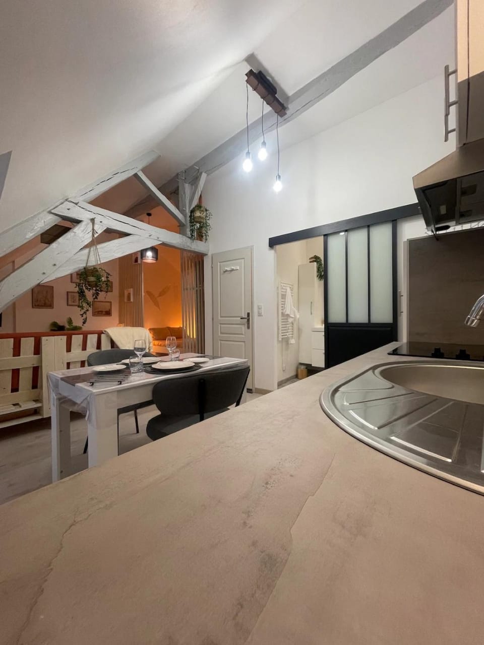 Kitchen or kitchenette
