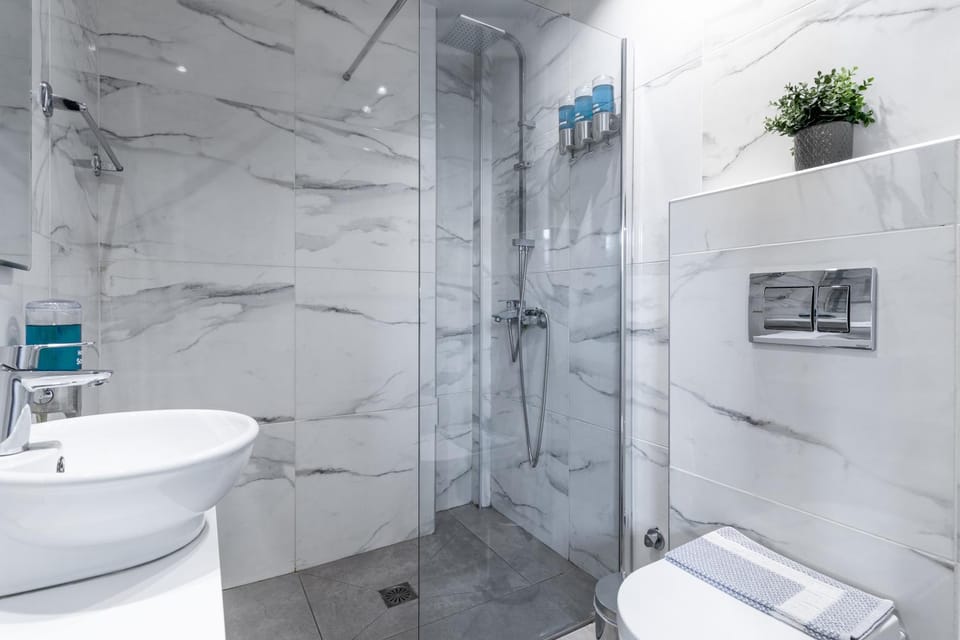 Raise Thessaloniki Avocado Suites Apartment in Thessaloniki