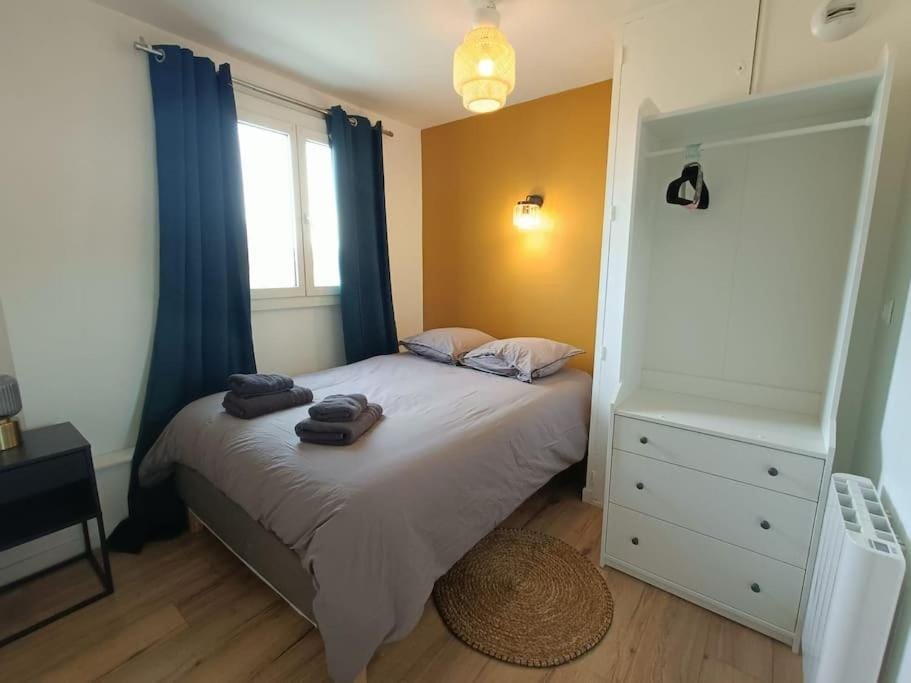 Le Yellow Corner - Place Ney Apartment in Angers