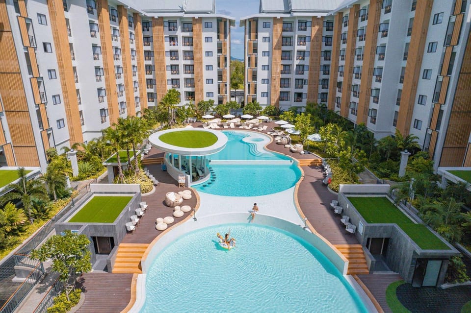 Pool view