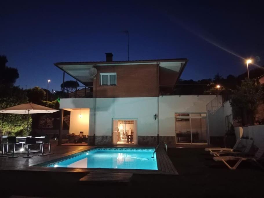 Patio, Night, Swimming pool