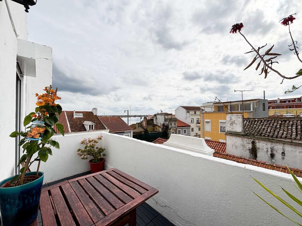 Day, Balcony/Terrace, City view