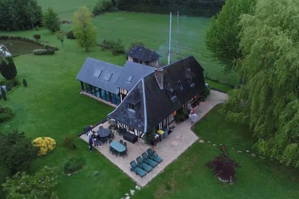 DOMAINE DU BOIS L'ABBE House in Normandy