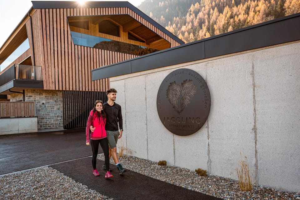 Property building, Guests