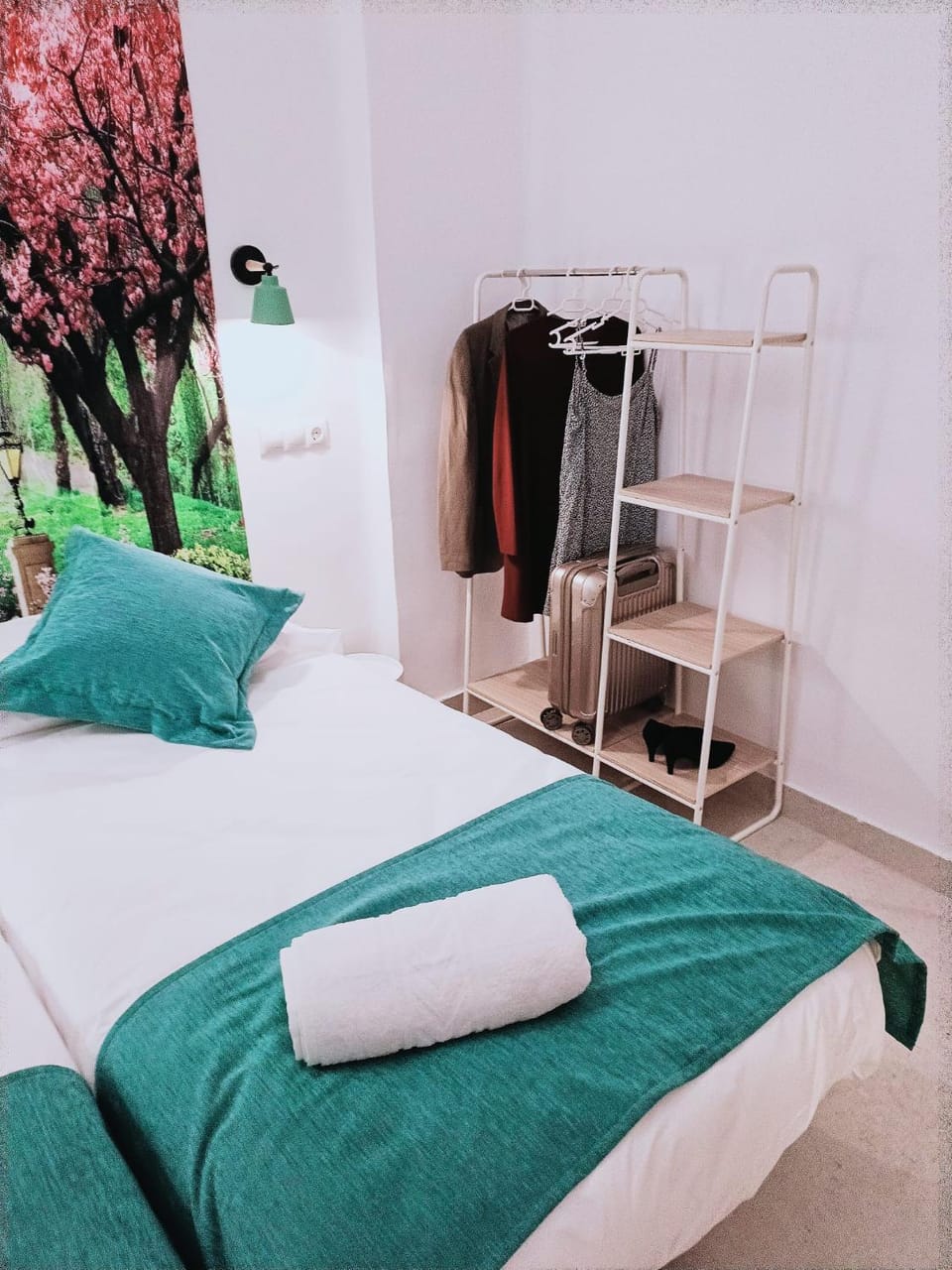 Bed, Bedroom, towels, wardrobe