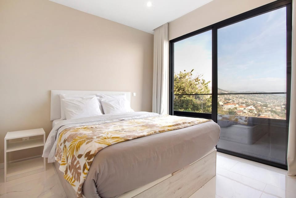 Living room, Bedroom