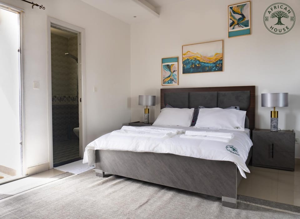 Bathroom, Balcony/Terrace, Balcony/Terrace, Bedroom