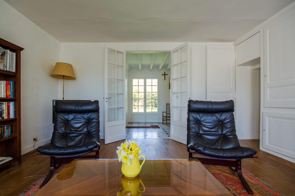 Communal lounge/ TV room, Living room