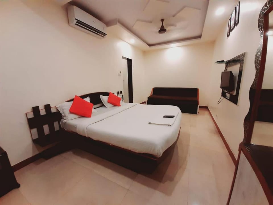 Hotel Savairah Palace Hotel in Mahabaleshwar