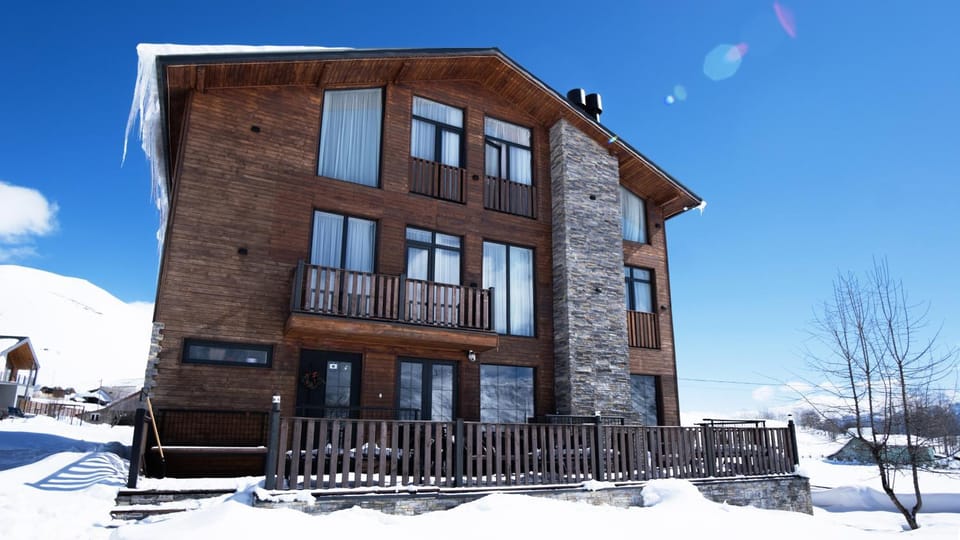 Property building, Day, Winter