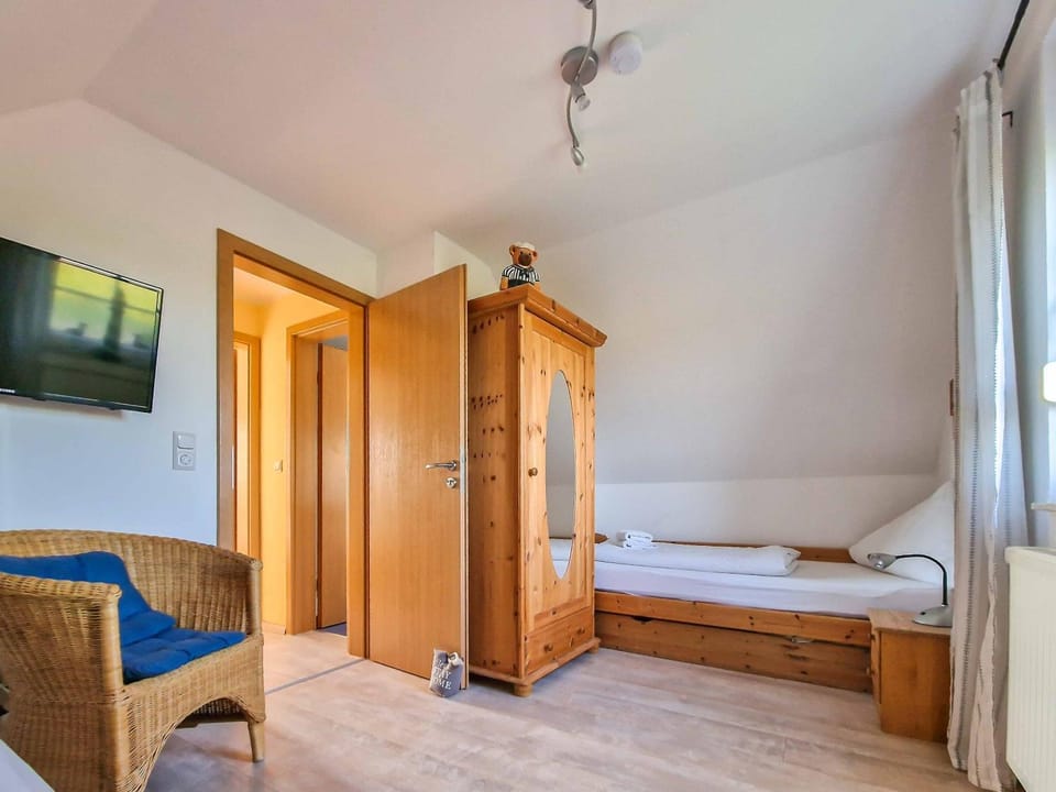 Bed, Bedroom, wardrobe